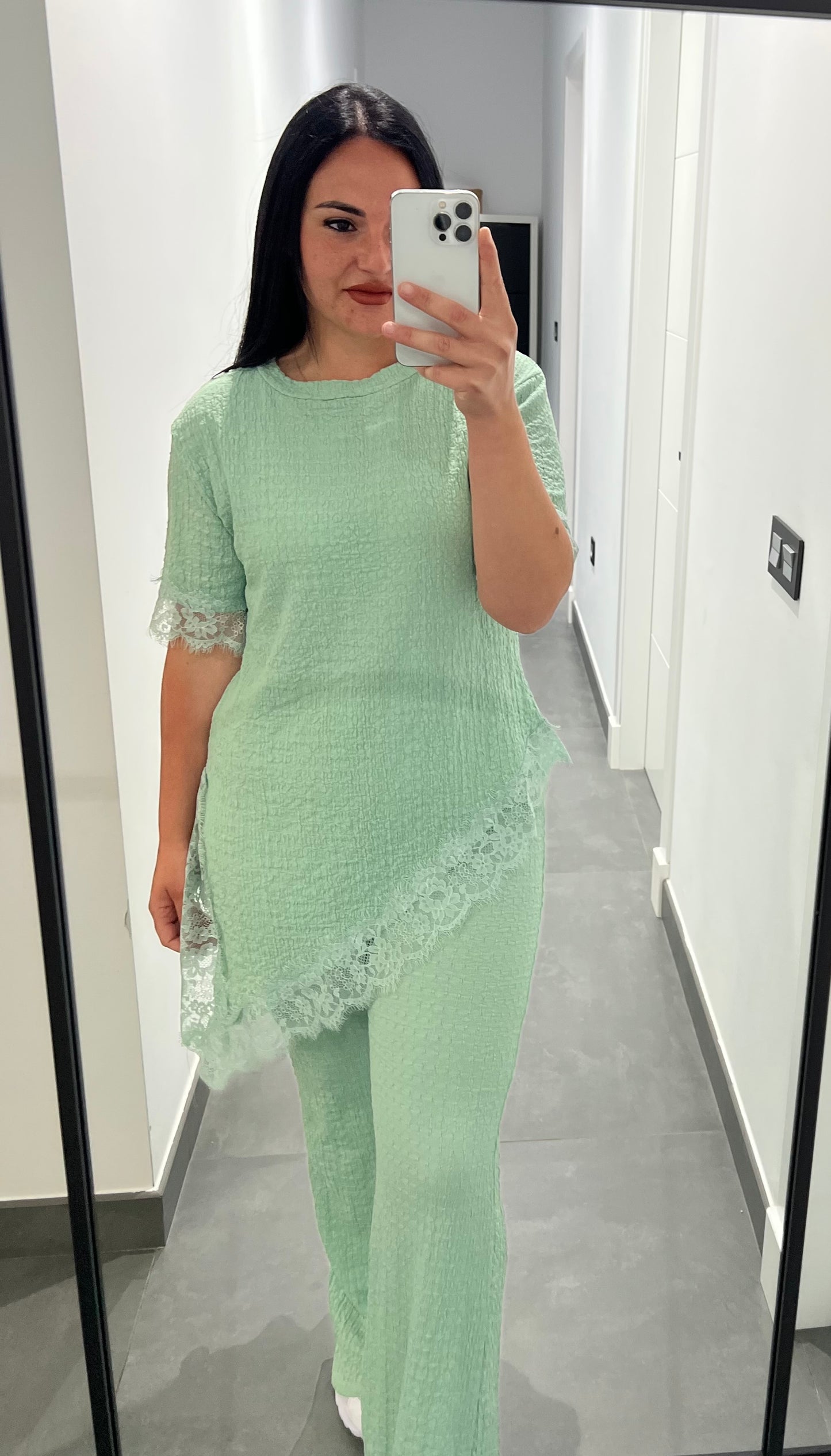 Conjunto Encaje Mujer Punto Rizado con Pantalón Wide Leg – Talla Única