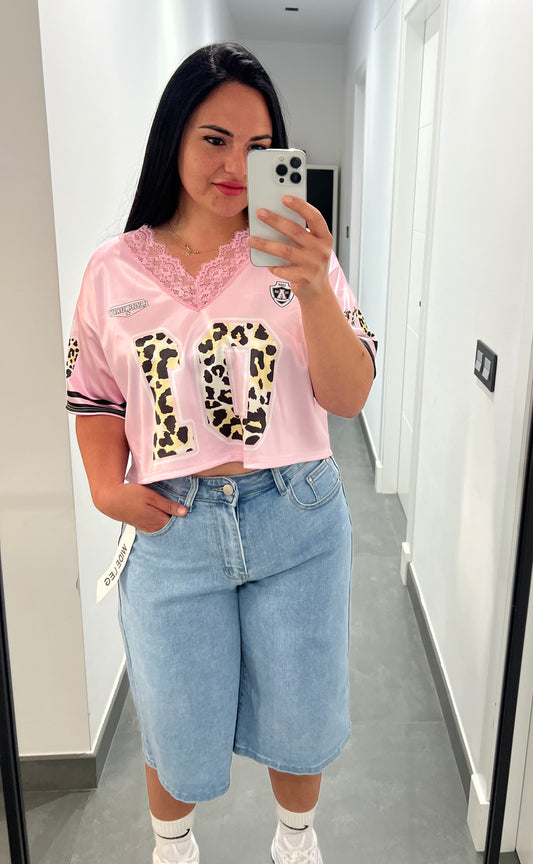 Camiseta Legendary Satinada con Escote en V y Encaje